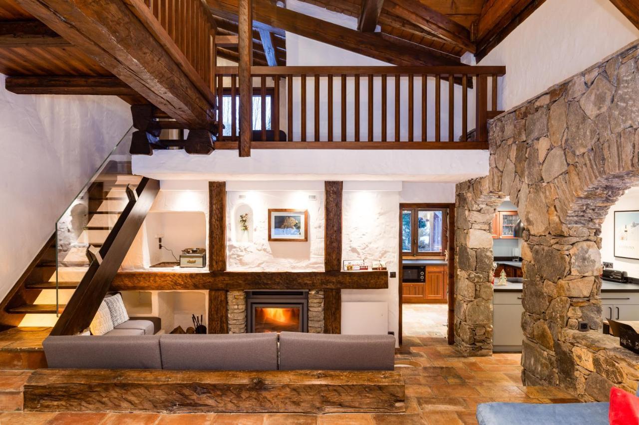 Chalet Les Praz - 280sqm - Sauna Cinema Fitness - 5 Bedrooms In Heart Of Les Praz - By Cozee Chamonix Mont Blanc